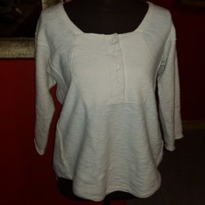 Size s lightweight sweater blouse